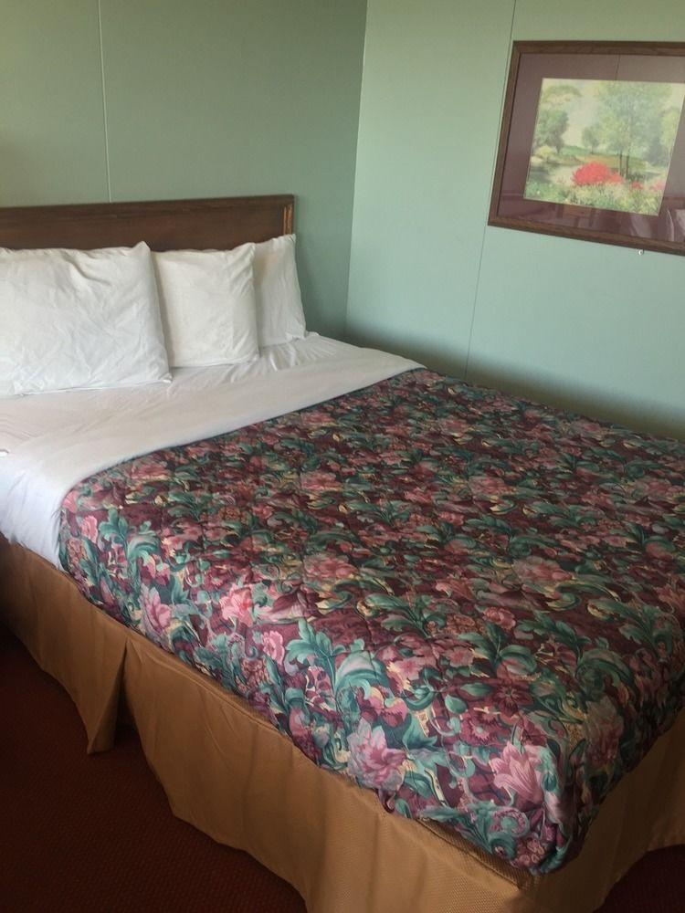 Greenbrier Inn - Branson Extérieur photo