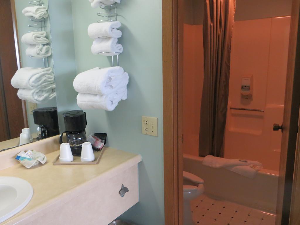 Greenbrier Inn - Branson Extérieur photo