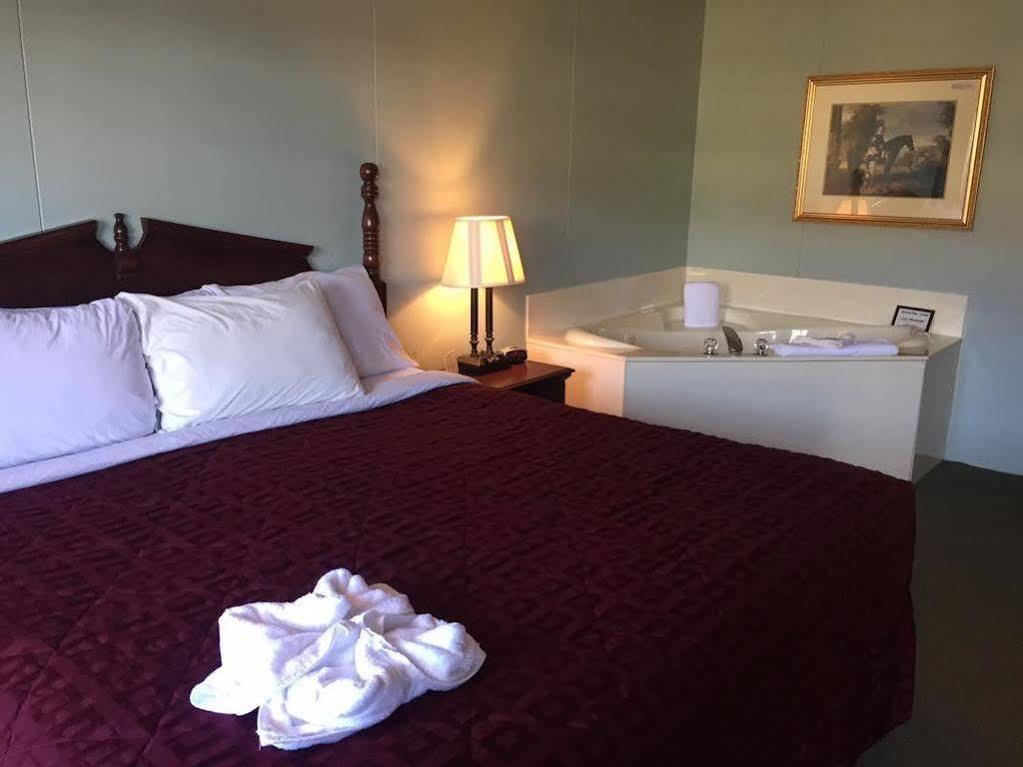 Greenbrier Inn - Branson Extérieur photo